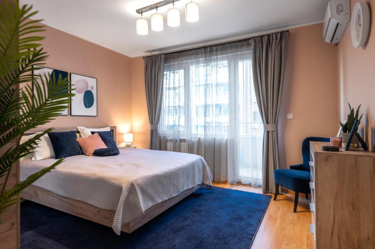 Cosy Green Apt Close To Macedonia Square Sofia Exteriör bild